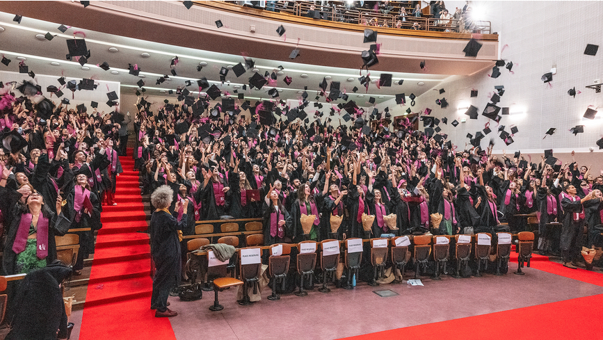 Cérémonie de remise des diplômes de la première promotion fusionnée de DFASM3 à l’UFR de Médecine : un moment solennel et émouvant