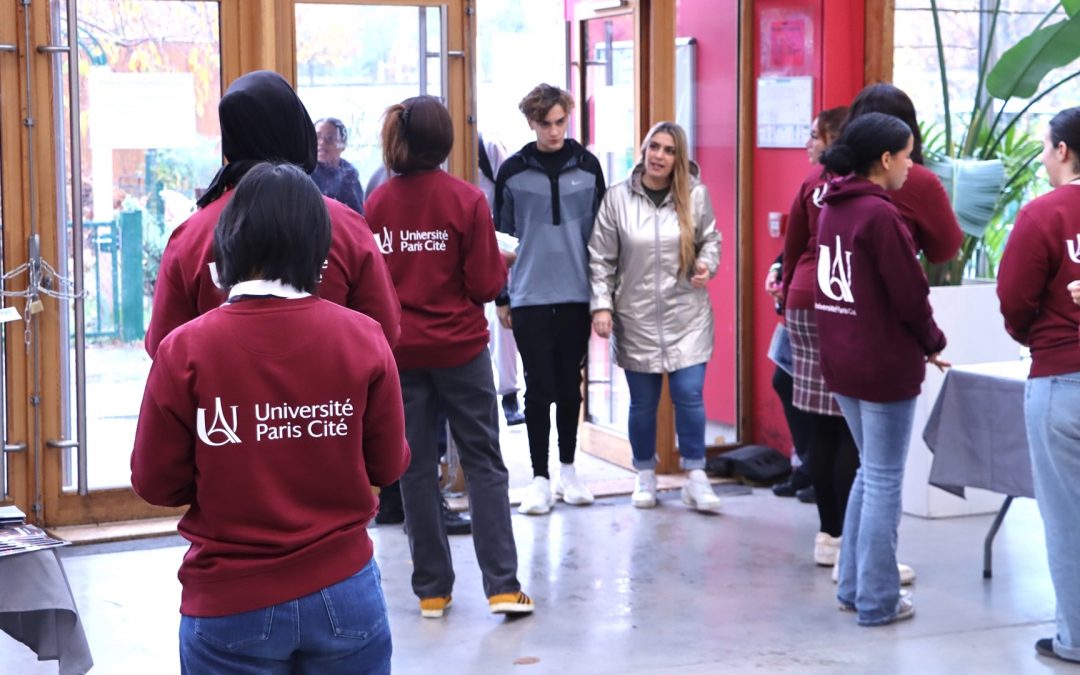 L’Université Paris Cité renforce les passerelles entre enseignement secondaire et enseignement supérieur autour de la culture scientifique